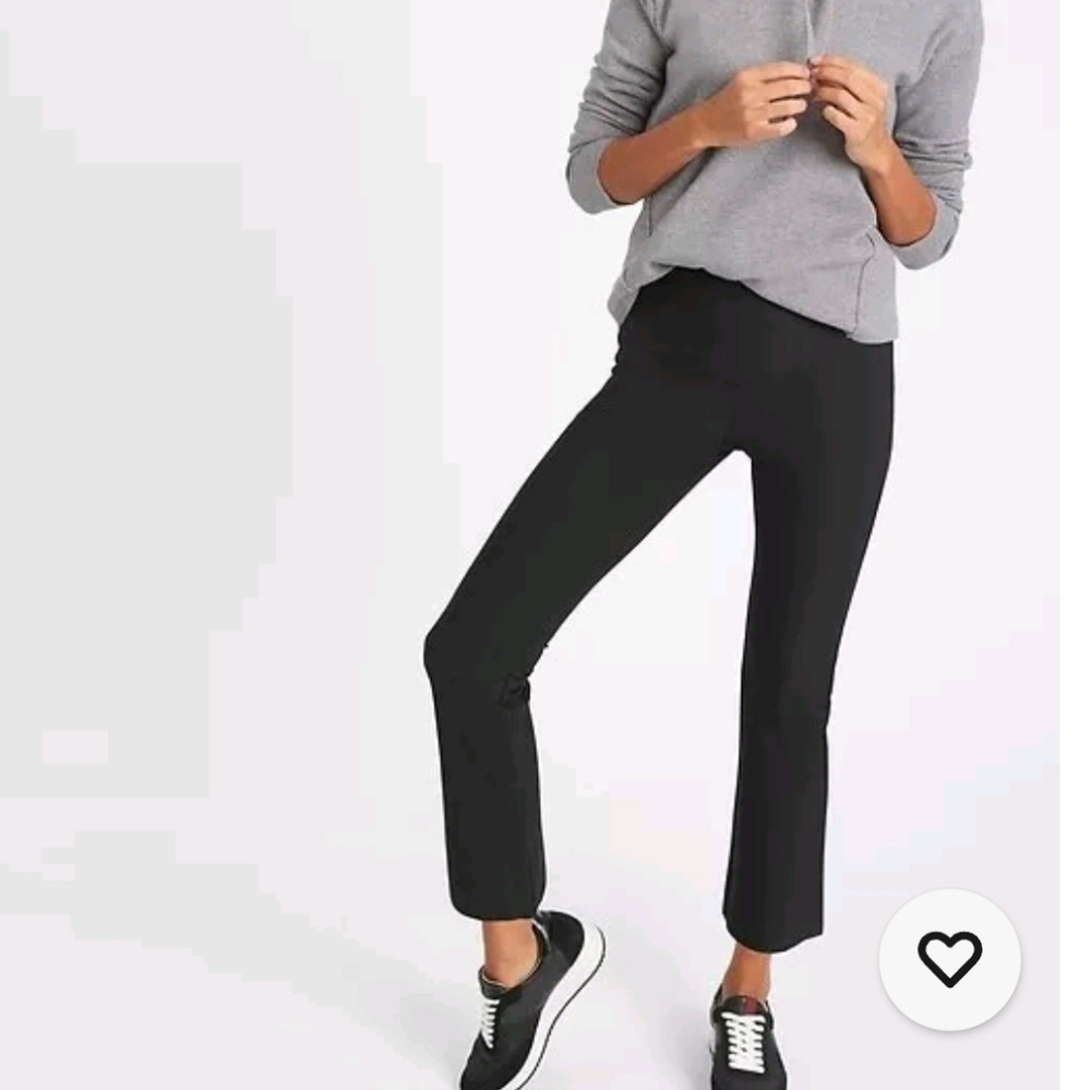 BANANA REPUBLIC WOMENS PACKABLE PERFORMANCE CROP FLARE PANTS